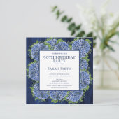 90e verjaardag Rustic Wood Blue Hydrangeas Party Kaart (Staand voorkant)