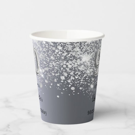 90e verjaardag zilverglittermonogram papieren bekers (Links)
