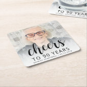 90e Verjaardagsfeest Foto Zwarte Script Proost Kartonnen Onderzetters (Schuin)