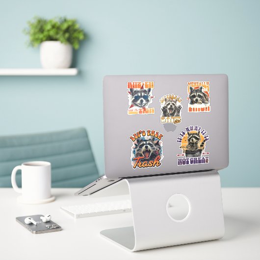 90s Bootleg Feral Raccoon Sticker Pack 2 (Laptop op bureau)