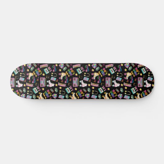 90's Hip Hop Vibes Retro maakte me patroon Persoonlijk Skateboard (Horizontaal)