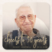 90ste verjaardag Party Foto Cheers Gold Script Kartonnen Onderzetters (Voorkant)