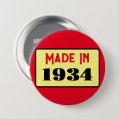 90ste verjaardagsfeestje geboren 1934 90 pin ronde button 7,6 cm (Voorkant /achterkant)