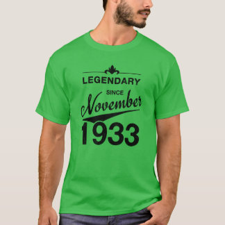 90th Birthday 90 Year Old Born November 1933 Gift  T-shirt