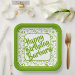 90th Birthday Random Number Pattern Green/White Papieren Bordje<br><div class="desc">Het is eenvoudig om de tekst in het midden te personaliseren met behulp van de meegeleverde tekst sjabloon. Dit trendy numerieke ontwerp is voorzien van een groen en wit willekeurig nummerpatroon dat mijlpaal nummer 90 in verschillende maten en hoeken herhaalt, waardoor een all-over print ontstaat. Een wit vierkant dient als...</div>