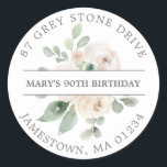 90th Birthday Return Address Label<br><div class="desc">Voeg een speciale aanraking aan uw enveloppen van de verjaardagsuitnodiging toe met dit elegante ronde ontwerp. Het bevat een boeket van ivoorwitte rozen in het midden. De groene bladgroente geeft het een rustige botanische flacon. De naam wordt geschreven over het centrum op een witte strook, en het adres wordt toegevoegd...</div>