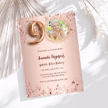 90th Birthday roos gouden fotosterren luxe Kaart<br><div class="desc">Een moderne,  stijlvolle fotouitnodiging voor een 90ste verjaardagsfeestje. Een rozen gouden gradiënt achtergrond,  versierd met sterren. Personaliseer en voeg uw feestdetails toe.</div>