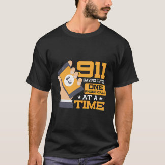 911 Levens redden Eén telefoontje tegelijk T-shirt