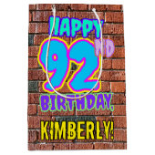 92e verjaardag: Fun, Urban Graffiti geïnspireerd K Medium Cadeauzakje (Voorkant)