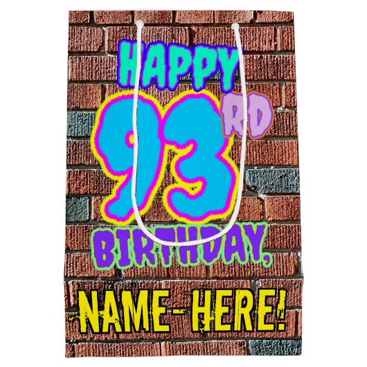 93e verjaardag: Fun, Urban Graffiti geïnspireerd K Medium Cadeauzakje (Achterkant)