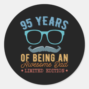95 jaar Geweldige zijn papa Vaderdag puns Ronde Sticker