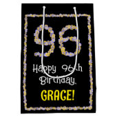 96e verjaardag: Floral Flowers Number, Custom Name Medium Cadeauzakje (Achterkant)