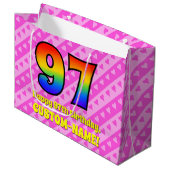 97e verjaardag: roze strips & harten, regenboognr. groot cadeauzakje (Voorkant Gekanteld)