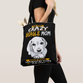 9 Ik ben de gekke Beagle mam Tote Bag (Dichtbij)
