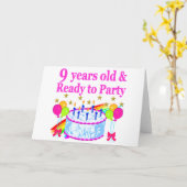 9 JAAR OUD EN KLAAR OM TE FEESTEN VERJAARDAG TAART KAART (Gele Bloem)