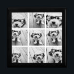 9 Square Photo Collage - Zwart-wit Cadeaudoosje<br><div class="desc">Zwart en wit ontwerp - Gebruik uw foto's zonder lijsten op dit ontwerp! Voeg uw favoriete afbeeldingen en momentopnamen toe aan deze strip voor een leuke geheugenhouder. Een artistieke manier om je beste foto's te tonen die foto's delen.</div>