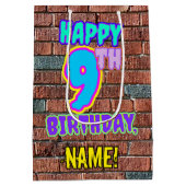 9de verjaardag: Fun, Urban Graffiti geïnspireerd K Medium Cadeauzakje (Achterkant)