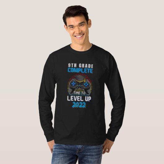9e klas Compleet 2022 Video Game Afstuderen Boy T-shirt (Voorkant volledig)