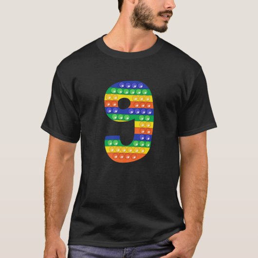 9e Pop van de Fidget Het is een meisje van 9 jaar T-shirt (Voorkant)