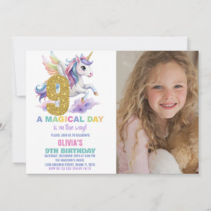 9e Rainbow Unicorn Verjaardag Uitnodigingen w foto