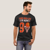 9e verjaardag Basketball Deze speler is nu 9 jaar T-shirt (Voorkant volledig)