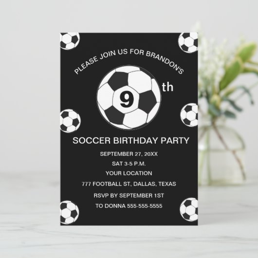 9e Verjaardag Feest Voetbal Zwarte Jongens Sport Kaart (Staand voorkant)