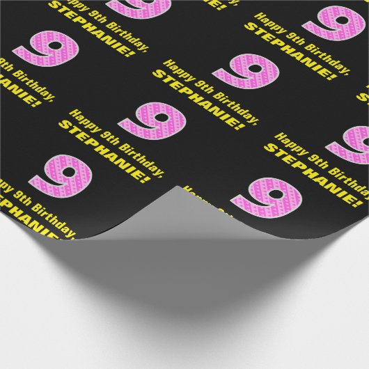 9e verjaardag: Roze strepen en hart "9" + naam Cadeaupapier (Hoek)