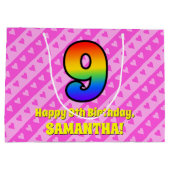 9e verjaardag: Roze strips & harten, regenboognr.  Groot Cadeauzakje (Achterkant)