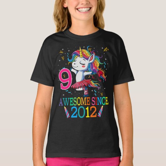 9e verjaardag Unicorn Geweldige sinds 2012 T-shirt (Voorkant)