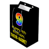 9e verjaardag: Vun, Vet, kleurrijk, Regenboog "9" Medium Cadeauzakje (Achterkant Gekanteld)