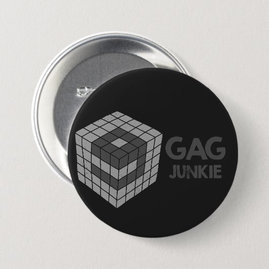 9gag junkie logo in kubus ronde button 7,6 cm (Voorkant /achterkant)