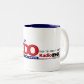 A20 - WCDORadio.com Coffee-Mok Tweekleurige Koffiemok (Voorkant rechts)