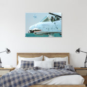A-10C THUNDERBOLT II 24x36 Canvas Afdruk (Insitu (Slaapkamer))