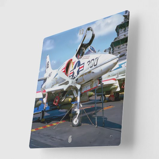 A-4 SKYHAWK VIERKANTE KLOK (Hoek)