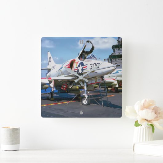 A-4 SKYHAWK VIERKANTE KLOK (Huis)