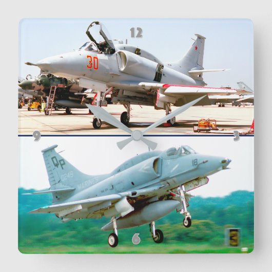A-4 SKYHAWK VIERKANTE KLOK (Voorkant)