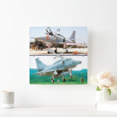 A-4 SKYHAWK VIERKANTE KLOK (Huis)