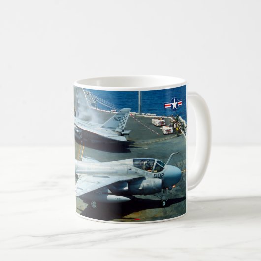 A-6E INTRUDER KOFFIEMOK (Voorkant rechts)