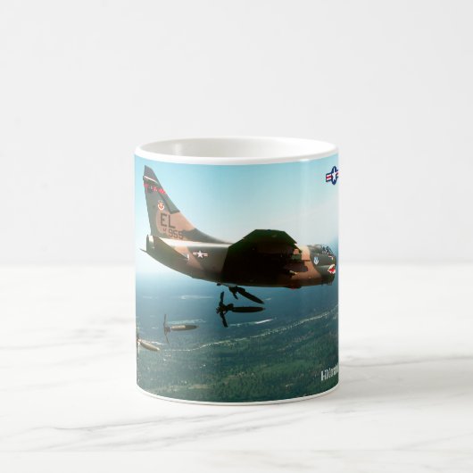 A-7D CORSAIR II KOFFIEMOK (Center)