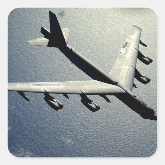 A B-52 Stratofort tijdens de vlucht Vierkante Sticker (Voorkant)