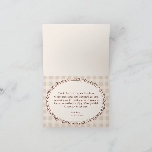 A Baby is Brewing Gingham Coffee Baby Shower Bedankkaart (Binnen)