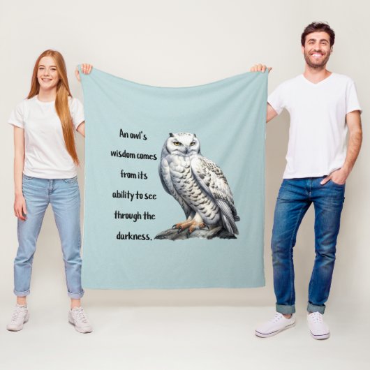 A beautiful white wise Owl Fleece Deken (In situ)