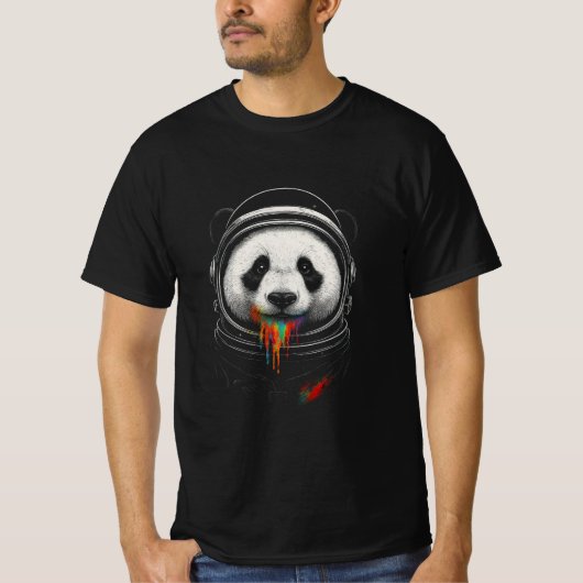 A black and white panda bear wearing a space suit t-shirt (Voorkant)