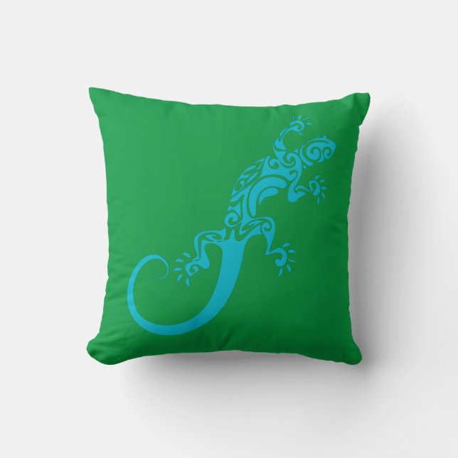 A blue gecko as a pet. Kook Art Throw Pillow Kussen (Voorkant)