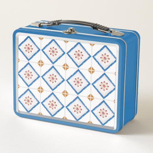A blue metal lunchbox features a geometric tile  (Voorkant)