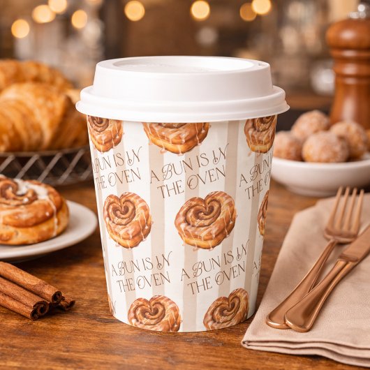 A Bun in the Oven Cinnamon Roll Theme Baby Shower Papieren Bekers