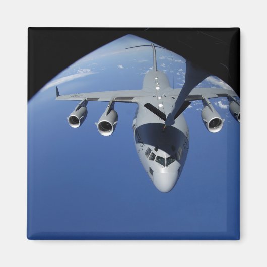 A C-17 Globemaster III ontvangt brandstof 2 Magneet (Voorkant)
