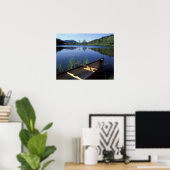 A canoe rests on the shore of Little Long Pond Poster (Thuiskantoor)