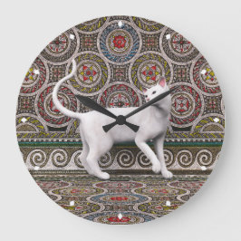 A cat on the mosaic large clock grote klok