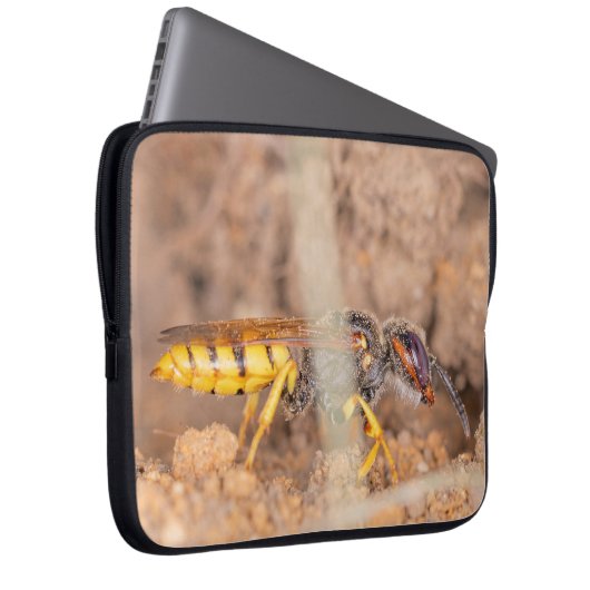 A close-up photograph of a wasp laptop sleeve (Voorkant Rechts)